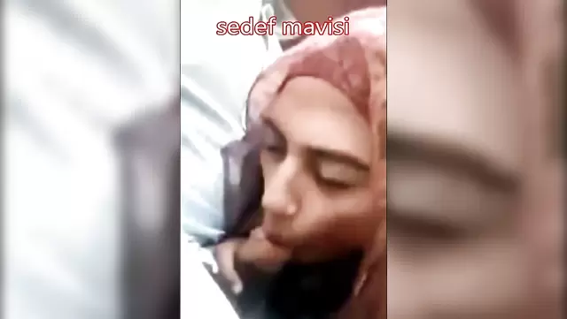 Ateşli yenge yan komşu kızı, en yakın arkadaşı.